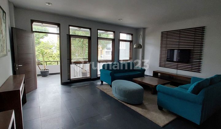 For Sale Luxurious 3-Story House in Elite Setra Duta Complex, Move-In Ready, Furnished.