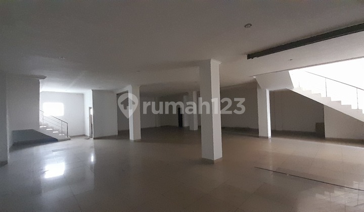 Disewakan 3 Ruko Rendeng Strategis Di Jl Laswi