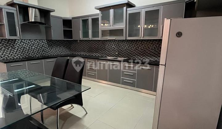 Disewakan Rumah 2 Lantaisetra Duta Full Furnished 2