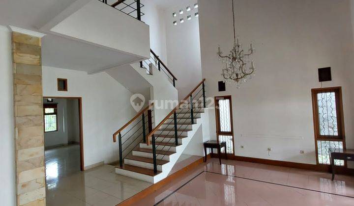 Di Sewa Rumah 2lt Setra Duta Cemara Di Main Road Asri  2