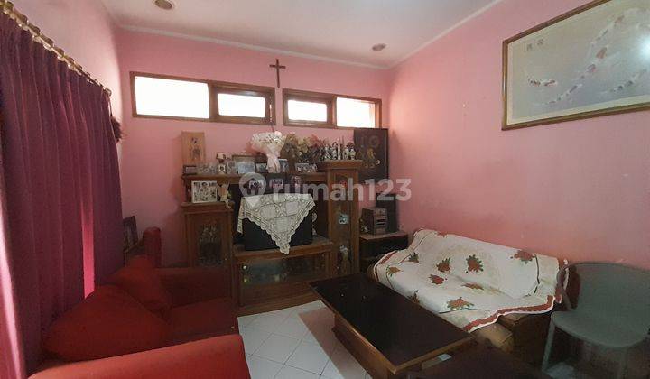 Rumah Siap Huni Di Kawasan Elit Dan Tenang Komplek Setra Duta 1