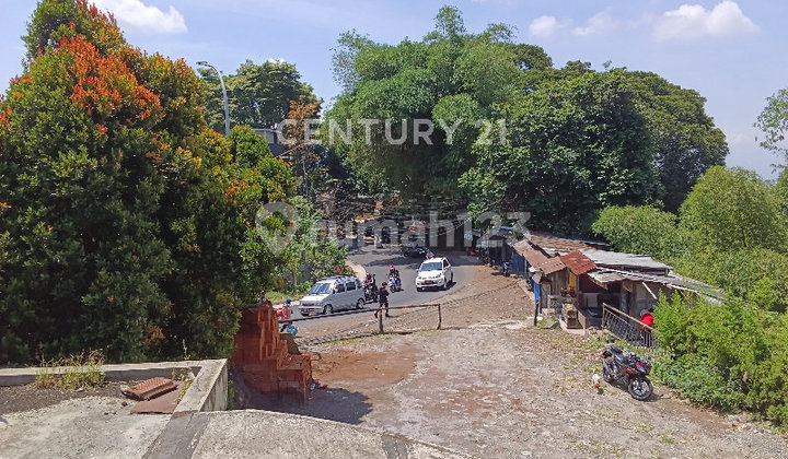 Hotel di Setiabudi Dekat Farmhouse Lembang
