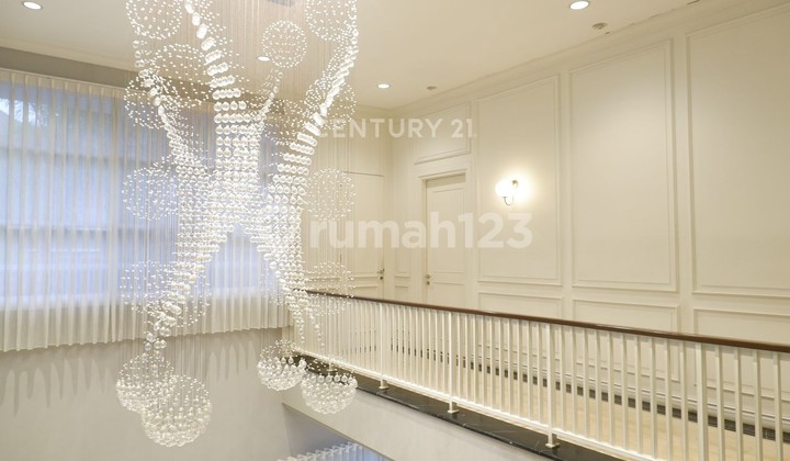 Rumah Lux Siap Huni Di Komplek Setraduta Bandung 2