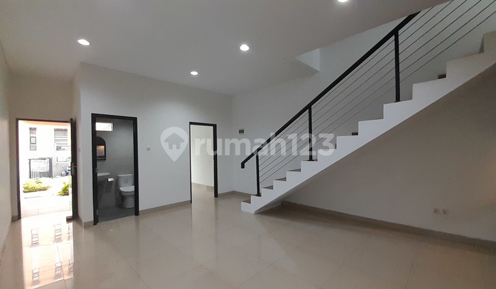 Unit Rumah Baru Minimalis Modern di Komplek Puri Syailendra Sayap Surya Sumantri Unit Rumah Baru Minimalis Modern di Komplek Puri Syailendra Sayap Surya Sumantri