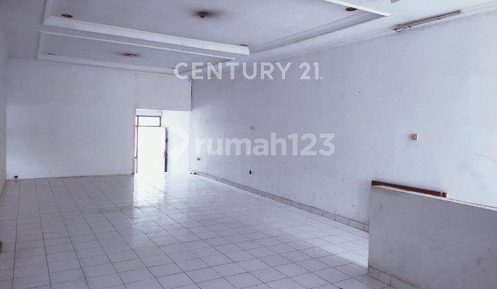 Main Road Sudirman Shop House Close to Paskal 23