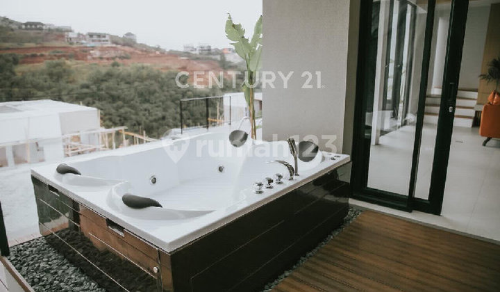 Villa Dago Village Mewah Elegan Asri  Full Furnished Kayu Jati