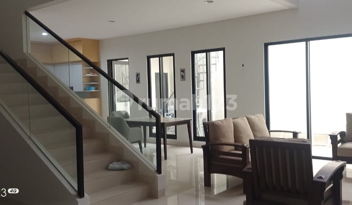 Rumah Baru Segudang Fasilitas Summarecon.. 2