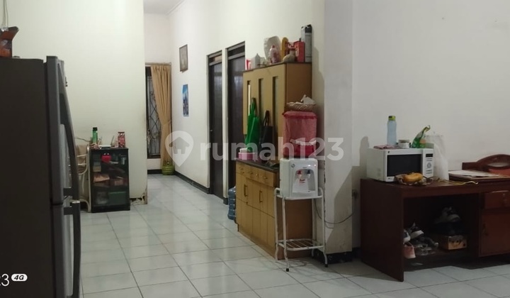 Rumah Holis Dijual Dekat Sekolah Tol Adem.