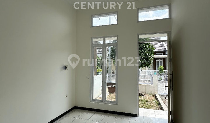 Rumah Baru Minimalis  Siap Huni Taman Kopo Indah