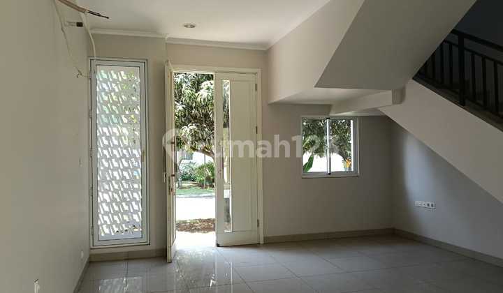 Rumah Minimalis Modern Summarecon Bandung. 2