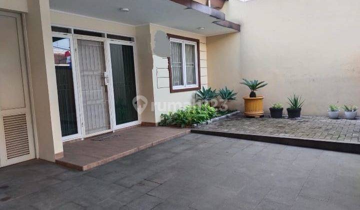 Home Sewa Taman Holis Indah Nyaman Sekolah 1