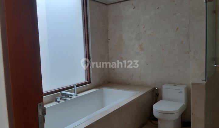 Town House 2 Rumah, Kemang Jakarta Selatan. Full Furnished 2