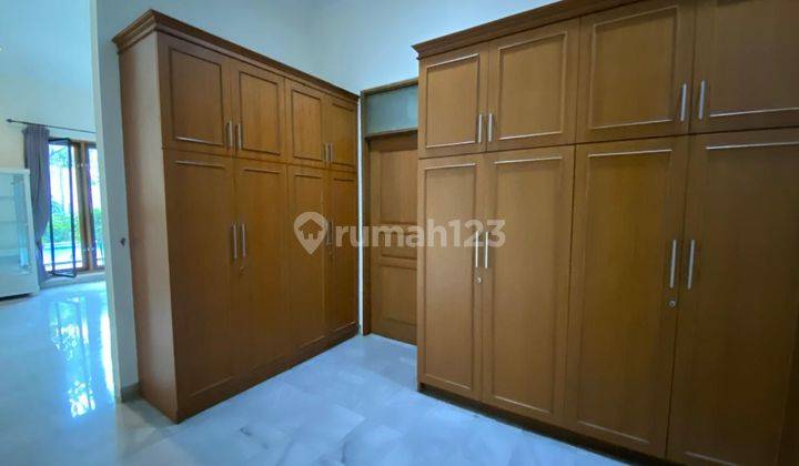 Rumah tinggal asri DiAmpera Jakarta Selatan, furnished dan siap huni 2