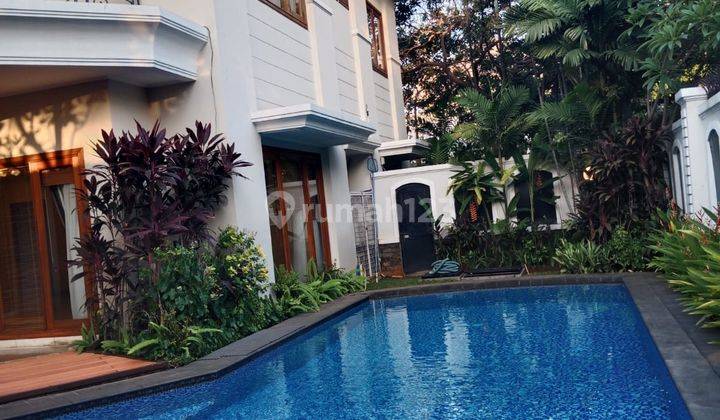 beautiful house in pondok indah 1