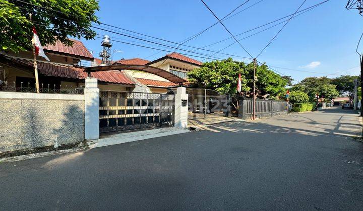 Dijual Rumah Asri 418m2  Di Kompleks Pertanian, Pasar Minggu 1