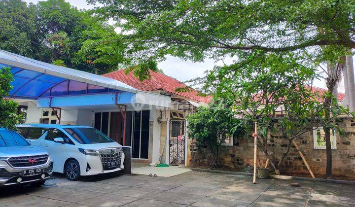 Rumah Dengan Kolam Renang Dijual Di Kedoya Baru, Jakarta Barat ...