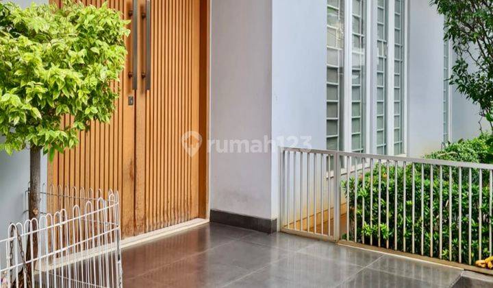 Rumah Asri Bagus 2 Lantai Semi Furnished Cempaka Putih tengah 1