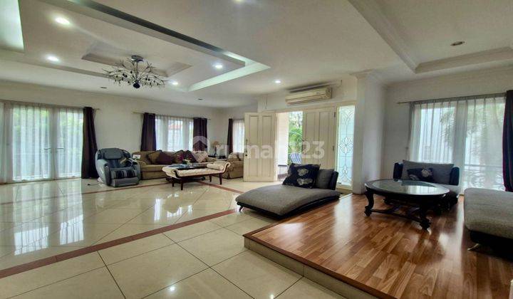 Jual Rumah Hoek 3 Lt Shm Bagus Semi Furnished Di Villa Permata Gading 1