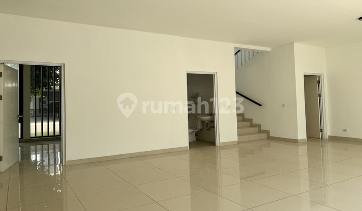 House for Rent Land Area 198m2 Ready to Live 2 Floors in Lantana JGC Cluster 2