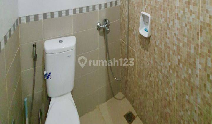 kamar mandi turun harga!dijual apt the royal