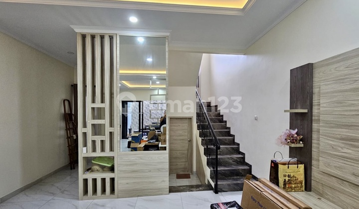 Quick Sale Fully Renovated 8X18m2 House in Summarecon Serpong* 2
