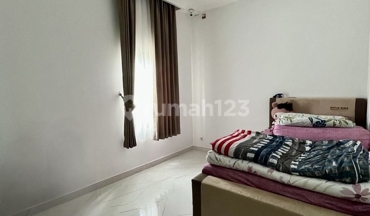 Quick Sale: Luxurious Modern European House 14x17.5m2 in Imperial Gading Quick Sale: Luxurious Modern European House 14x17.5m2 in Imperial Gading