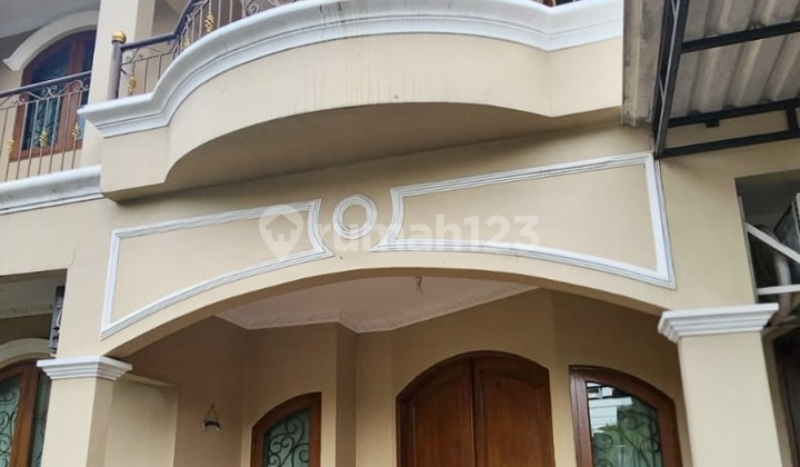 Jual Rumah Rapi Siap Huni 10X18m2 di Kelapa Cengkir Tidak Banjir