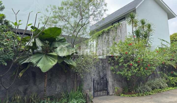 Jual/sewa Rumah Cluster Mewah Kemang Lb 928m2 + Pool  2