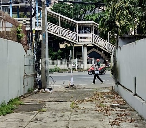 For Sale Below NJOP, 2.5-Story Shop House in Mampang Raya For Sale Below NJOP, 2.5-Story Shop House in Mampang Raya