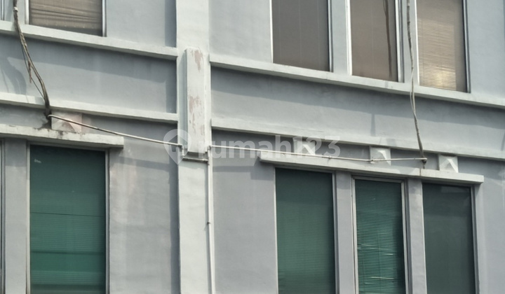 For Rent: Corner Shop House in Permata Gading 3, Strategically Located on 2 Floors 2