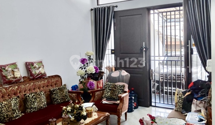 Quick Sale 8x20 M2 House in Kelapa Puyuh 2