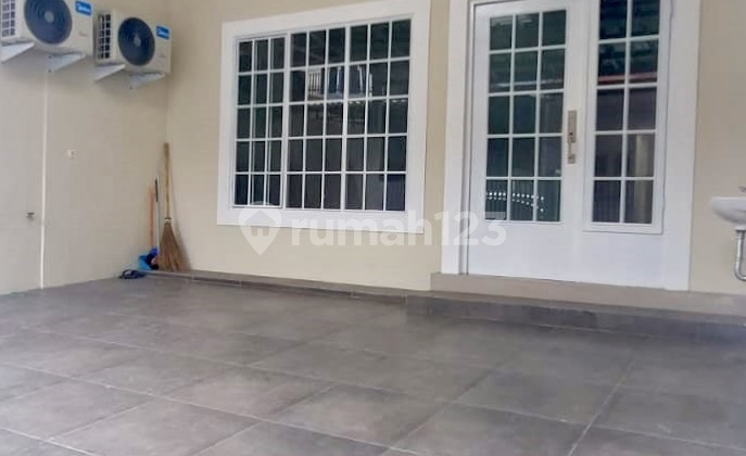 Jual Cepat Rumah Minimalis Murah 6X15m2 di Hibrida