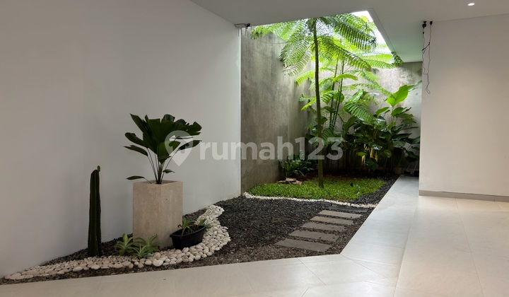 Down! Brand New Modern Classic 2.5 LT House in East Kemang Flood-Free 2