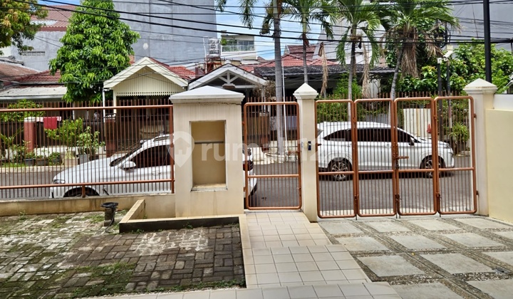 Quick Sale: 10x20m2 Ready-to-Occupy House in Cengkir Barat 2