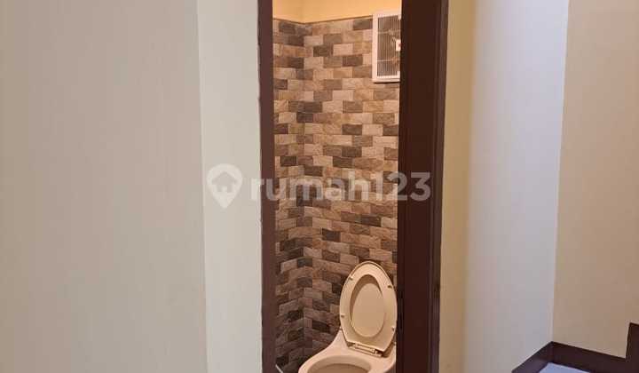 Turun! Jual Rumah Renovasi 152 M2 Di Villa Graha Hijau, Ciputat