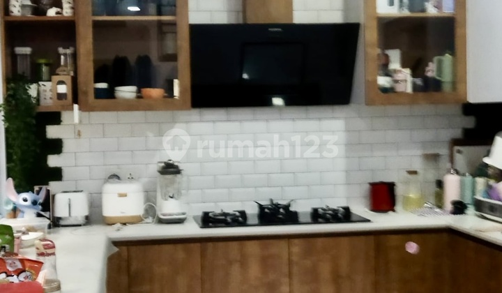 Jual Rumah Minimalis Siap Huni 8X18m2 di Pelangi