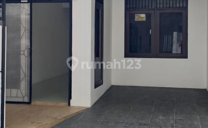 Dijual Rumah 3Kt Anti Banjir Renov Selalu Tersewa di Daerah Grogol 2