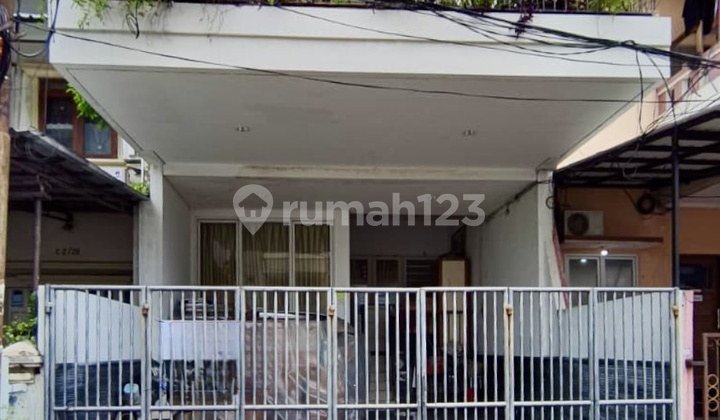 Jual Rumah Siap Huni 6X18m2 di Molek