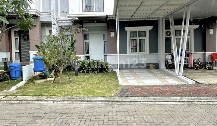 For Sale: The Savia BSD Complex House 7x12m² 1