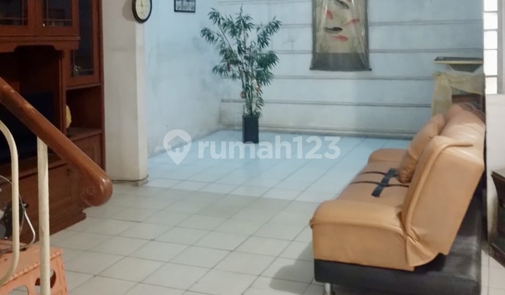 Quick Sale Standard 9x17m2 House In Janur Indah Quick Sale Standard 9x17m2 House In Janur Indah