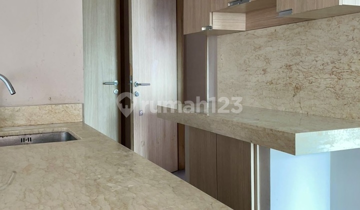 For Sale/Rent Apt Holland Village 1 3Br Strategic Location