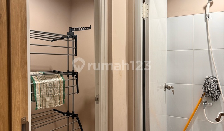 For Sale/Rent Fast, Holland Village1 Ff Nice 2