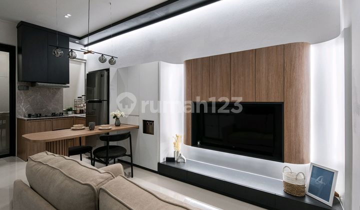 Rumah Bagus Rapih Green Royal Condo House Semanan 2