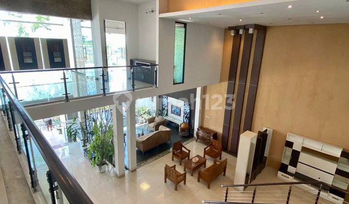 GUDANG DAN OFFICE MALANG DEPAN EXIT TOLL SINGOSARI SANGAT STRATEGIS