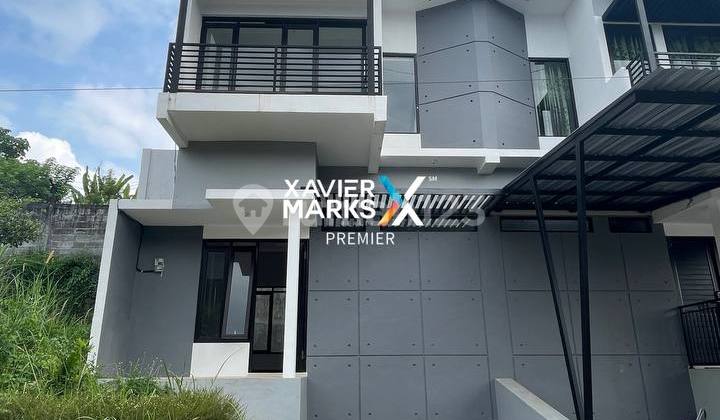 Rumah Modern 2,5 Lantai Cocok untuk Villa atau Hunian Sangkah Dari Ar- Rohmah dan Kampus 3 Uin Malang