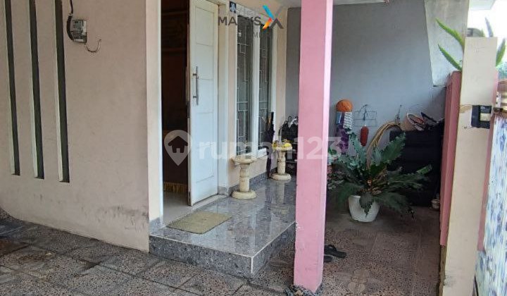 Rumah Cantik Minimalis 2,5 Lt Tengah Kota Plus Furnished di Sulfat Malang Rumah Cantik Minimalis 2,5 Lt Tengah Kota Plus Furnished di Sulfat Malang