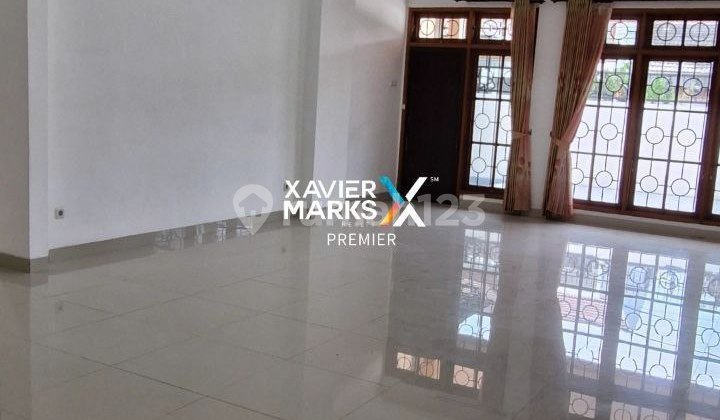 RUMAH KLASIK SUPER TERAWAT POSISI HOOK, BUKIT DIENG MALANG 2