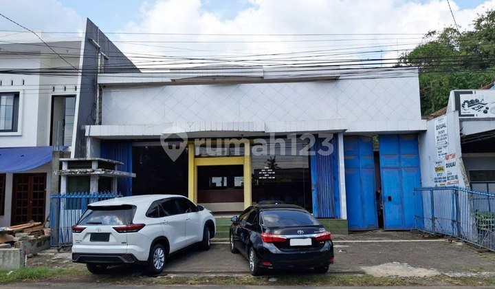 Rumah Usaha di Jalan Poros Tumpang Malang
