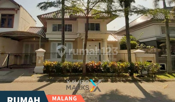 Rumah Klasik di Boulevard�Utama Perumahan Riverside Malang Rumah Klasik di Boulevard�Utama Perumahan Riverside Malang