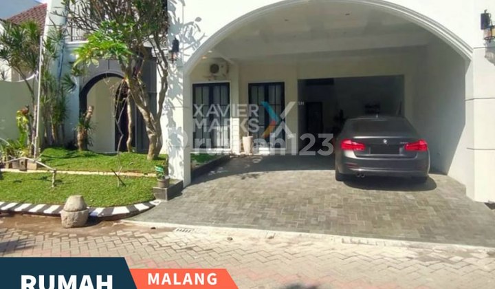 Rumah Design American Classic di Perumahan Permata Jingga Suhat, Lowokwaru Kota Malang Rumah Design American Classic di Perumahan Permata Jingga Suhat, Lowokwaru Kota Malang